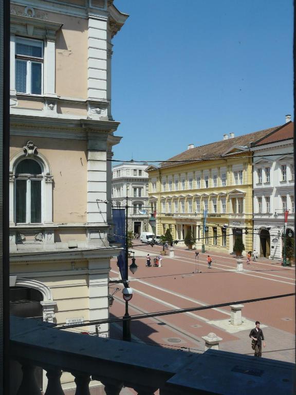 Soleil Apartman Szeged Phòng bức ảnh
